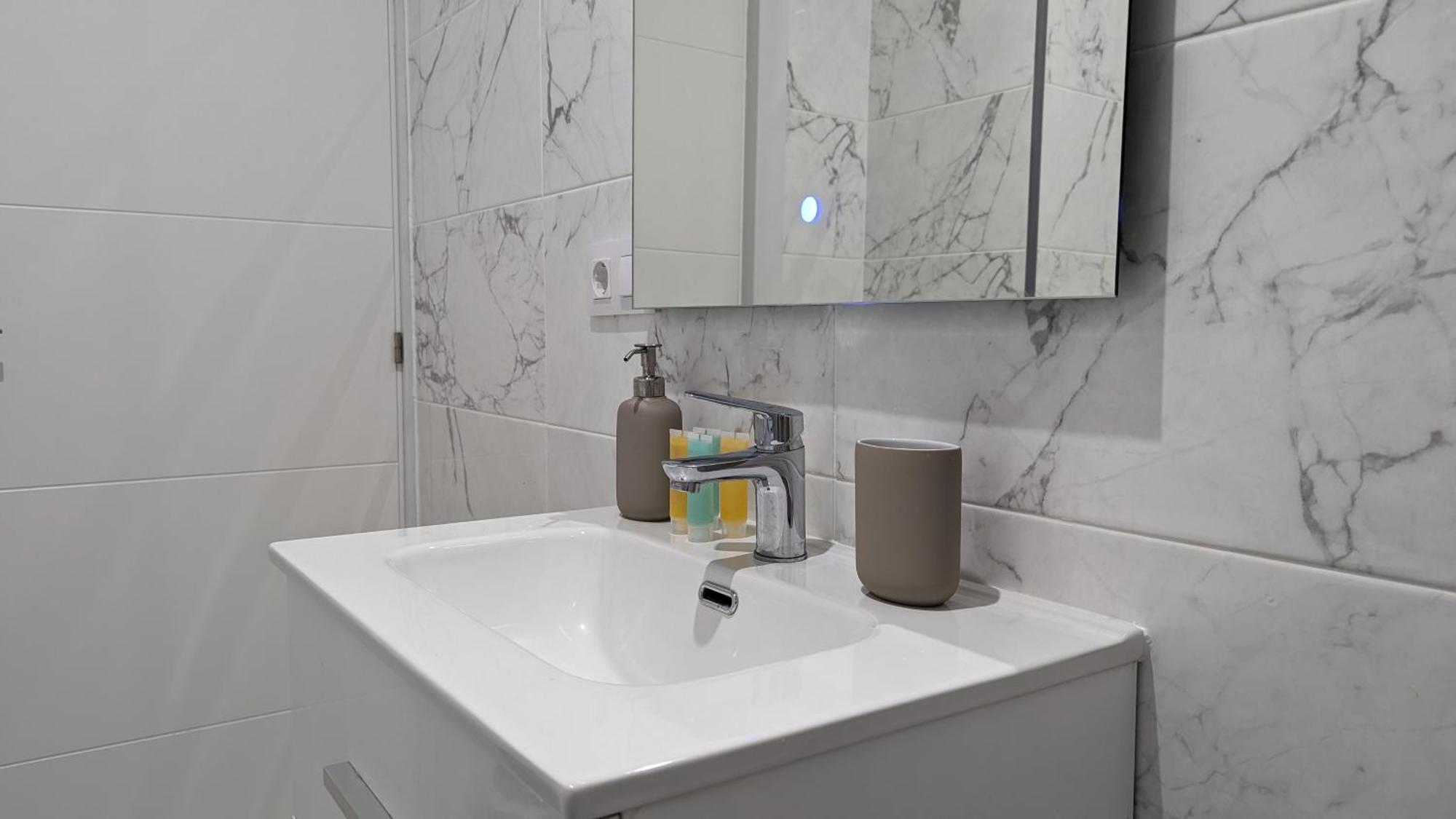 Acuarium Levante Beach Apartment Benidorm Ngoại thất bức ảnh